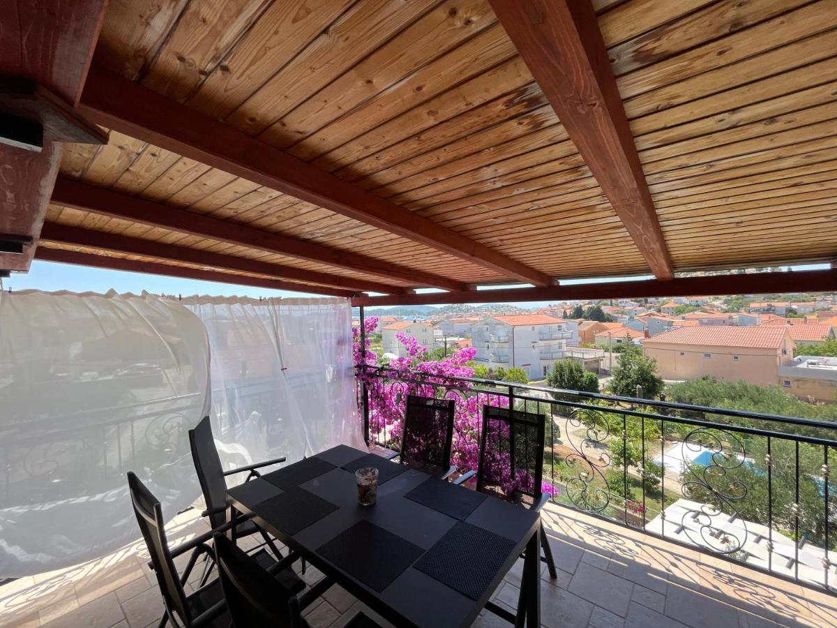 Perla Alba Apartments Tribunj  Exterior photo